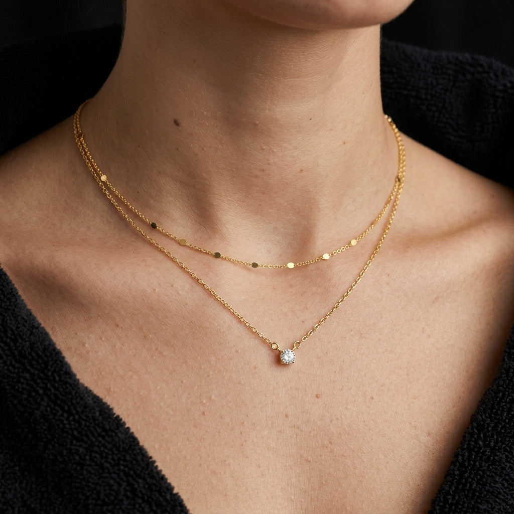 Collar de doble capa con colgante para mujer – Diseño minimalista y elegante